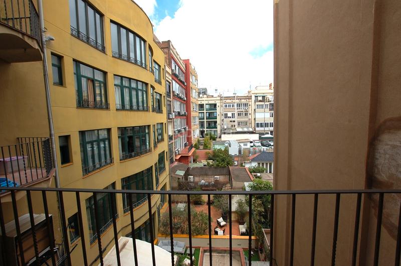 Foto d5de6510-5f02-4b7e-a224-cd49fb507dc0. Piso amplio piso reformado en el centro en Dreta de l´Eixample Barcelona