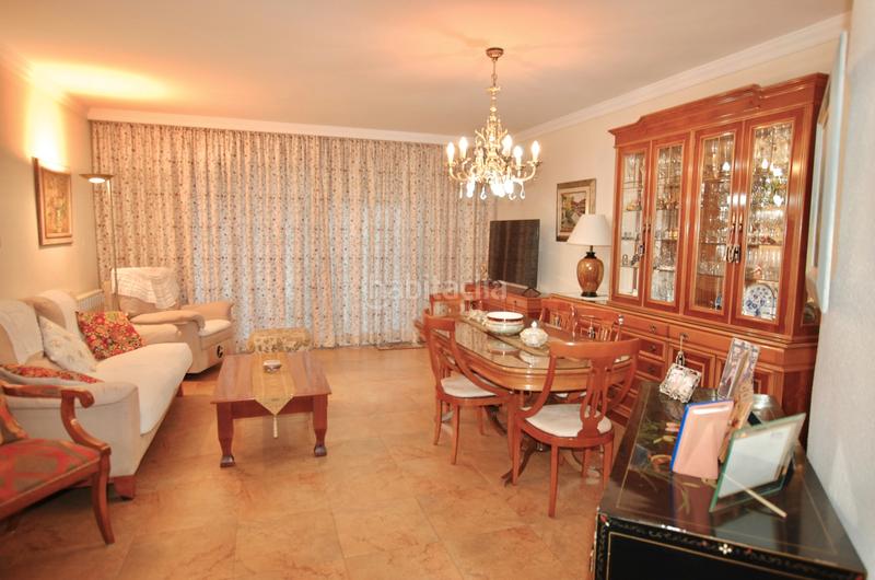 Foto ab1fc44f-1434-4ecf-911a-5ee8d0810052. Casa pareada bonita y céntrica casa pareada en Marianao Sant Boi de Llobregat