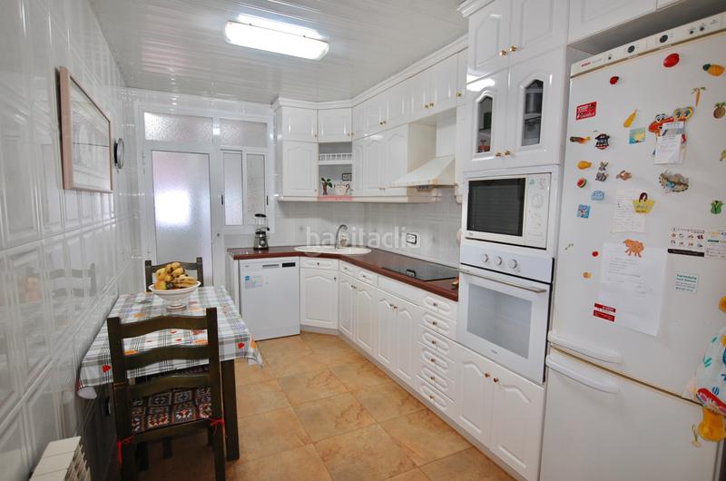 Foto dcb02e63-706a-45df-9525-d4321165e804. Casa pareada bonita y céntrica casa pareada en Marianao Sant Boi de Llobregat