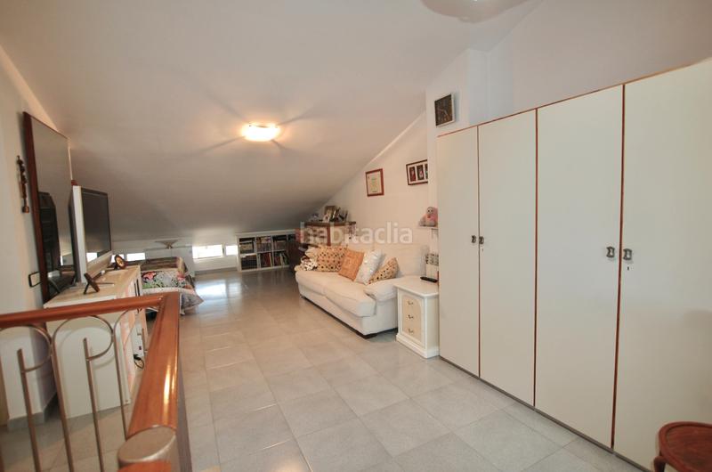 Foto f0518e22-b946-4d32-ab3b-d4e87d1da290. Casa pareada bonita y céntrica casa pareada en Marianao Sant Boi de Llobregat