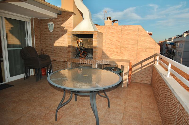 Foto f9a67a98-3aad-4581-93cf-c5f54d24a64c. Casa pareada bonita y céntrica casa pareada en Marianao Sant Boi de Llobregat