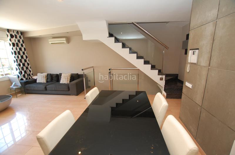 Foto 82ceee25-e993-4622-827b-a122eeec3141. Lloguer casa adossada amb calefacció aparcament piscina a Gavà