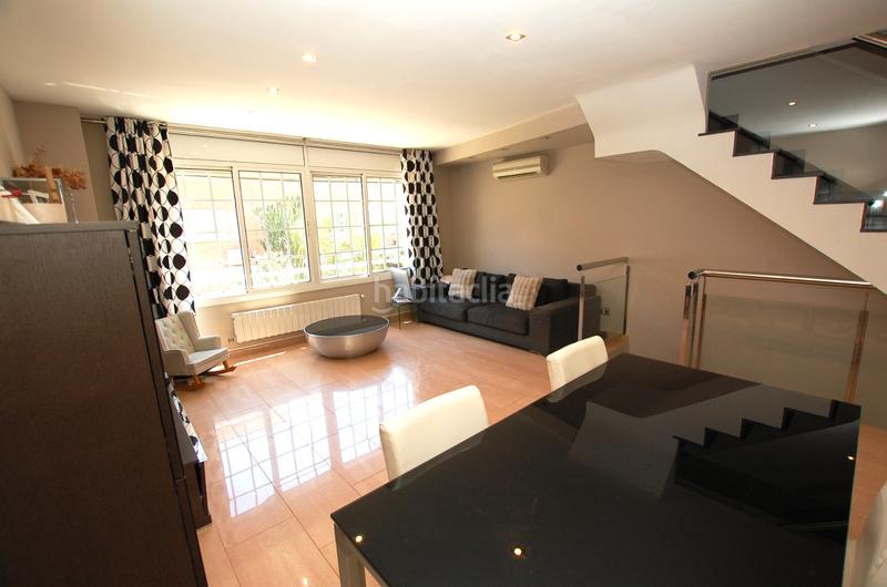 Foto 094081ac-fadc-4294-8449-76fa7c17d241. Rent semi detached house with heating parking pool in Gavà