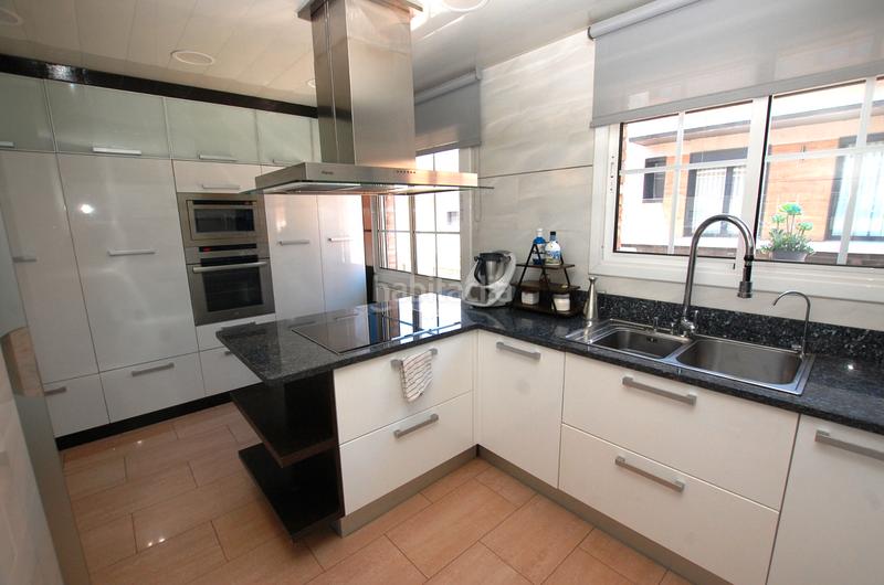 Foto 17ef897b-2042-4d28-9c42-0ad8133dc80f. Rent semi detached house with heating parking pool in Gavà