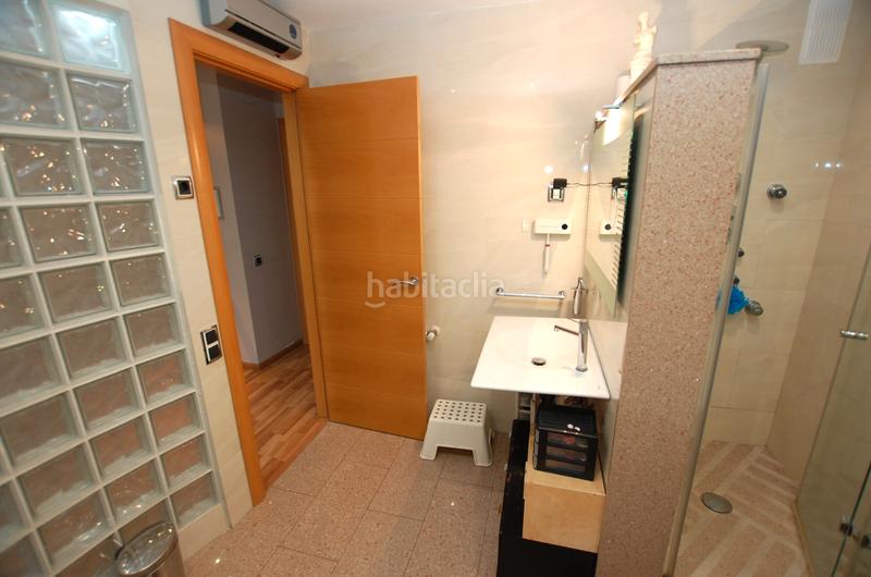 Foto 1f70f881-60c9-4ce0-a3f5-b4c7fc1a88c6. Rent semi detached house with heating parking pool in Gavà