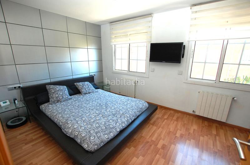 Foto 712d8a17-0546-4e53-a09c-e7ea9280fb8f. Rent semi detached house with heating parking pool in Gavà