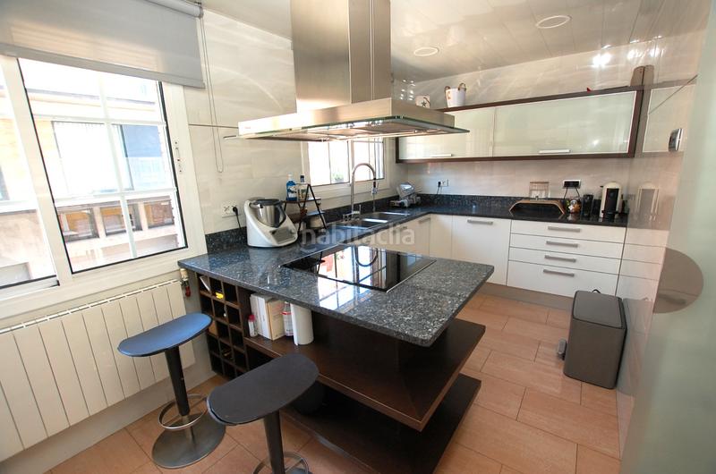 Foto 93043c8b-74fc-47c1-a86c-b614c019d3fb. Rent semi detached house with heating parking pool in Gavà