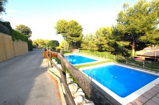 Casa a Can Roca. Casa individual en venta  can roca