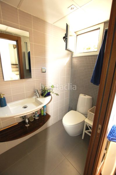 Foto 446311ed-ef2c-49d4-ac2e-f9c399446606. Casa amb calefacció aparcament piscina a Levantina - Montgavina - Quintmar Sitges