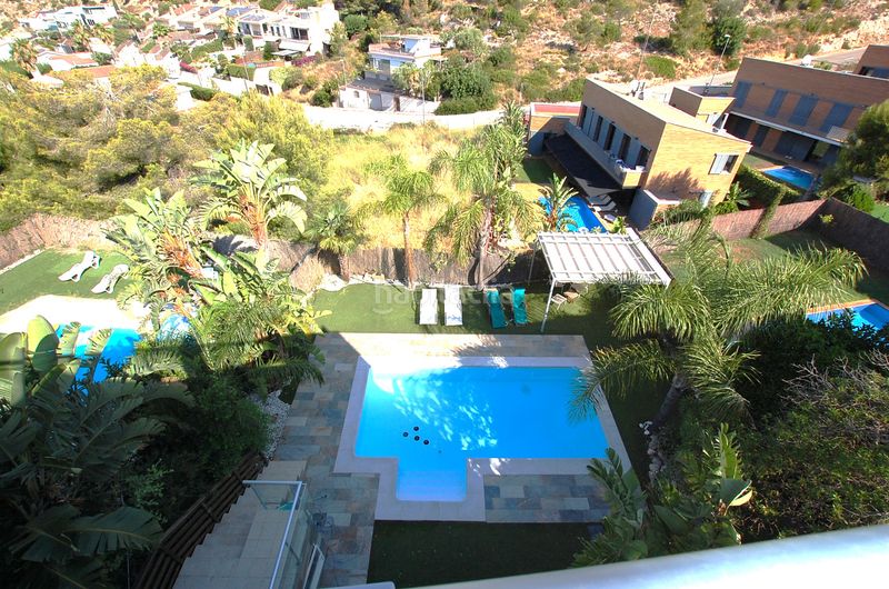 Foto 58b06e8e-adc7-4de9-b24b-8395ecdfdaab. Casa amb calefacció aparcament piscina a Levantina - Montgavina - Quintmar Sitges
