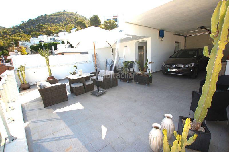 Foto 65c8b261-38c9-4344-a170-2fc301d68fec. Casa amb calefacció aparcament piscina a Levantina - Montgavina - Quintmar Sitges