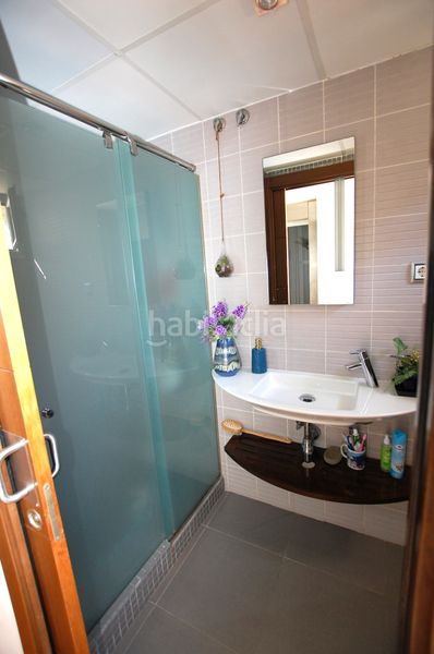 Foto 94ce613b-3941-4bc6-ac17-f26793f951a8. Casa amb calefacció aparcament piscina a Levantina - Montgavina - Quintmar Sitges