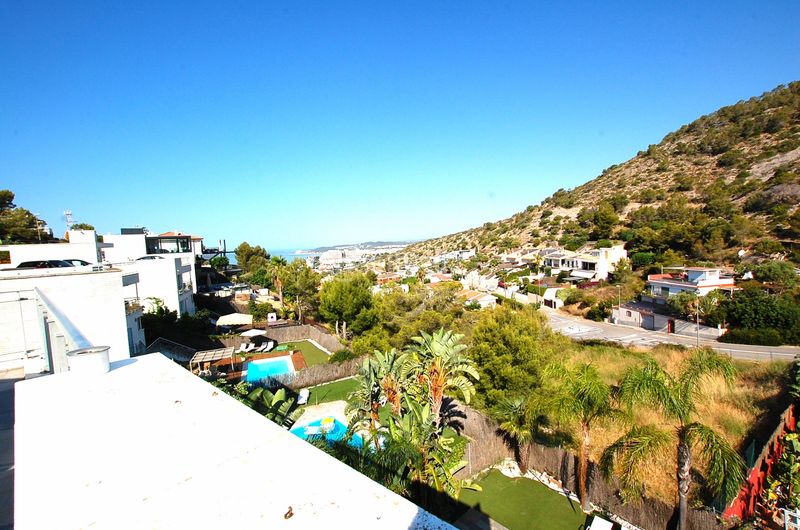 Foto ded0dd5b-3b20-4b28-883d-6dba571e0070. Casa amb calefacció aparcament piscina a Levantina - Montgavina - Quintmar Sitges