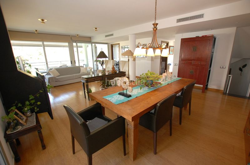 Foto ea213e5e-4df2-491c-9a1d-15d41de995b9. Casa amb calefacció aparcament piscina a Levantina - Montgavina - Quintmar Sitges