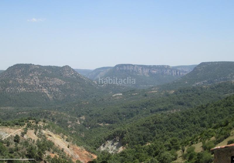 Foto 0f3dab80-e154-4bd8-8370-0f6b94bf9b81. Xalet amb xemeneia calefacció aparcament a Cifuentes