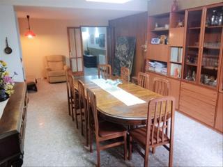 Maison jumele dans Carrer de montserrat 47. Muy centrica