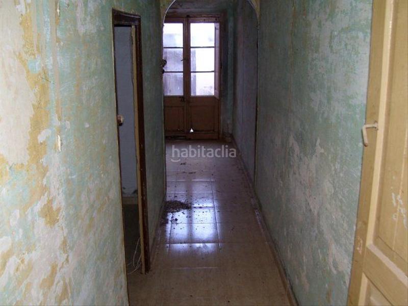 Foto c2c12718-f7dc-459a-9dfd-3a3f38a94e78. Casa in Nucli Urbà Esparreguera