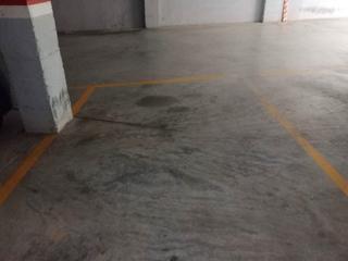 Aparcament cotxe a Carrer de ferran puig 129. Plaza de parking amplia