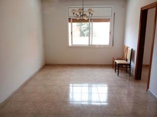 Maison jumelée à Nucli Urbà. Casa de 163 m2 en el centro ideal para dos familias.