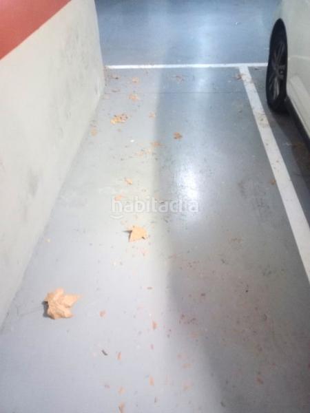 Foto f2a3d324-ffe0-4bec-ac1a-31fb1d469b74. Motorradparkplatz in carrer del bruc 38 in Nucli Urbà Esparreguera