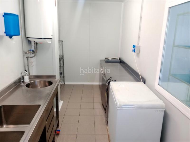 Foto 1e0bdbac-d99b-4f46-90f5-58101dae0a53. Local comercial  ideal tienda de alimentaciön . en Esparreguera