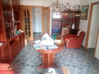 Flat  Carrer de sant antoni. Muy centrico