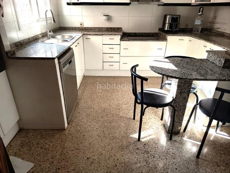 Foto 688c568f-8125-445a-a081-e1f149854e84. Casa ideal para dos familias en Nucli Urbà Esparreguera