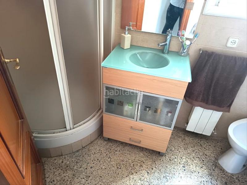 Foto e56aee51-80fb-41e6-9002-99a6f3bd426c. Casa ideal para dos familias en Nucli Urbà Esparreguera
