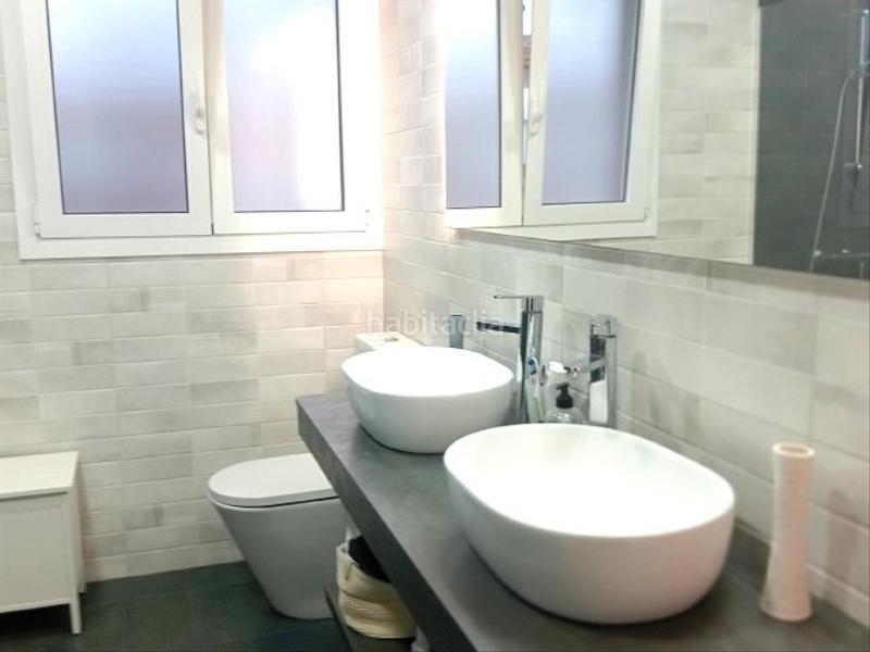 Foto f79bffe3-48ff-4a5d-ae94-b07ece64ea9d. Maison jumelée avec chauffage parking dans La plana Esparreguera