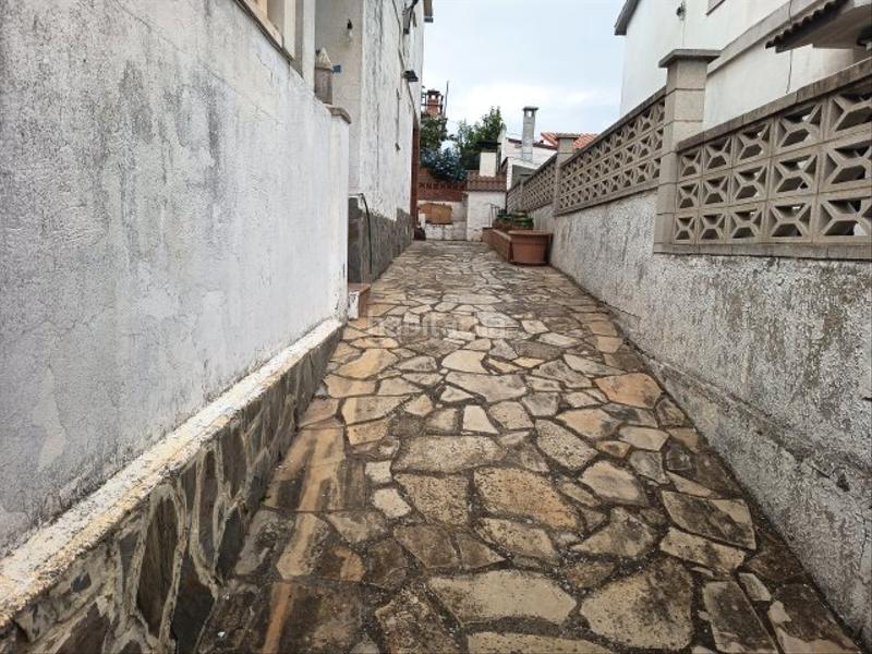 Foto 09f2bb2f-0522-4bea-8830-a09c85afa357. House with fireplace heating parking in Mas d´en Gall Esparreguera