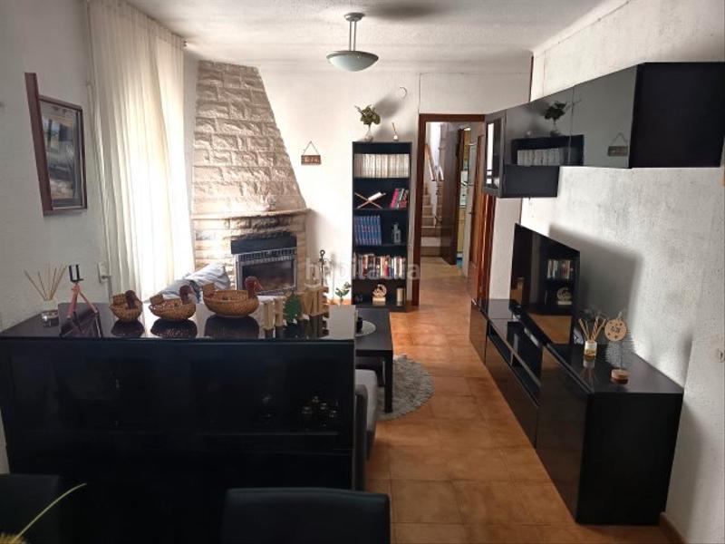 Foto eb1072e0-c5ae-4f3e-abf1-80eae26b039c. House with fireplace heating parking in Mas d´en Gall Esparreguera