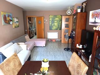 Etagenwohnung in Nucli Urbà. Buena situación