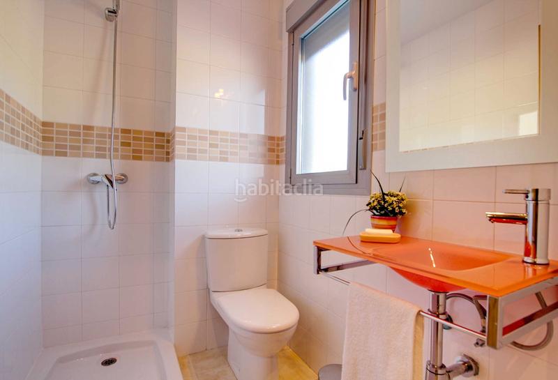 Foto f0435288-a3aa-49f2-8bcc-b260eb832ba3. Maison jumelée avec chauffage dans El Robledal Villalbilla