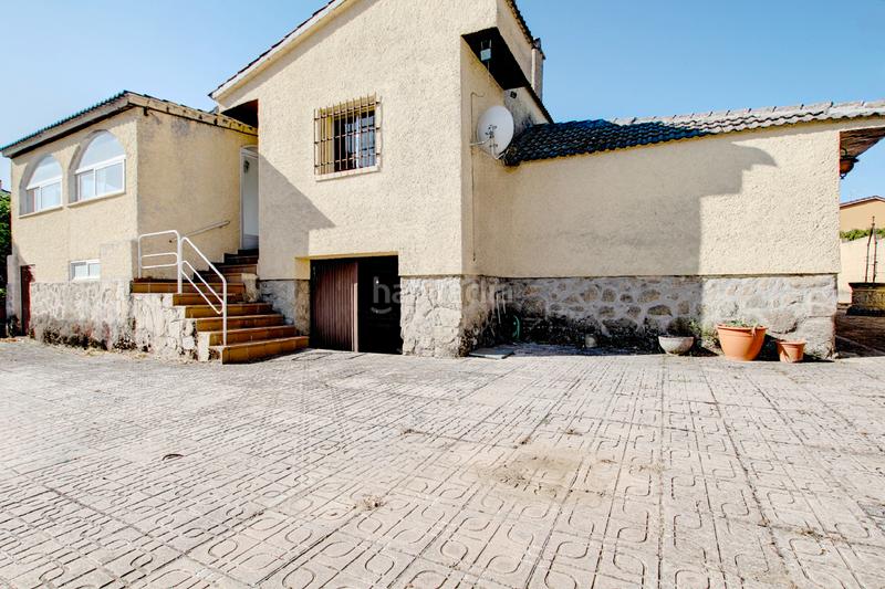 Foto 7fa2767c-c4e6-4848-8e8f-b5f6cf9bcced. Chalet con camino riscaldamento parcheggio piscina in Nuevo Baztán