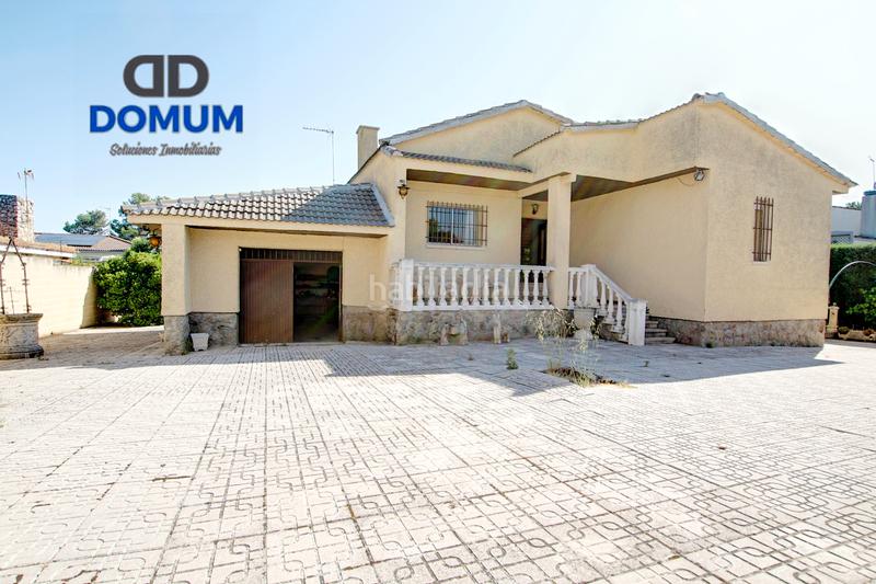 Foto 93f90e36-0ebf-47ba-aa56-b880c3ab5707. Chalet con camino riscaldamento parcheggio piscina in Nuevo Baztán