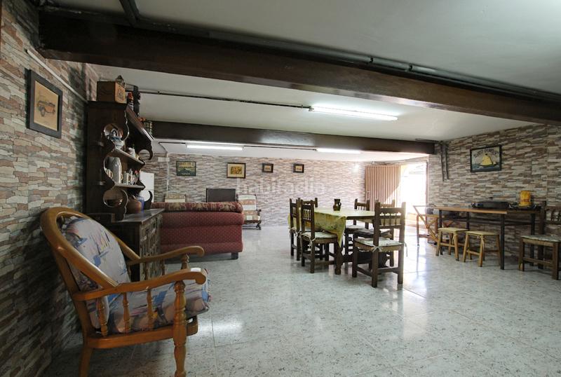 Foto d793f77c-e8a3-4b7d-b78f-63fa7994dc90. Chalet con camino riscaldamento parcheggio piscina in Nuevo Baztán