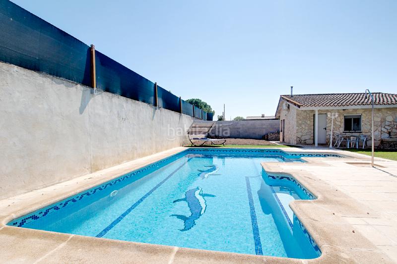 Foto 164efc75-5eaa-422d-af5d-a9c5e328f0a7. Casa bifamiliare con riscaldamento parcheggio piscina in Mejorada del Campo