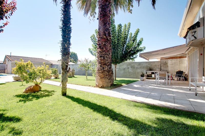 Foto b0958522-bbee-4c6e-bb37-f606bae4b8c6. Casa bifamiliare con riscaldamento parcheggio piscina in Mejorada del Campo