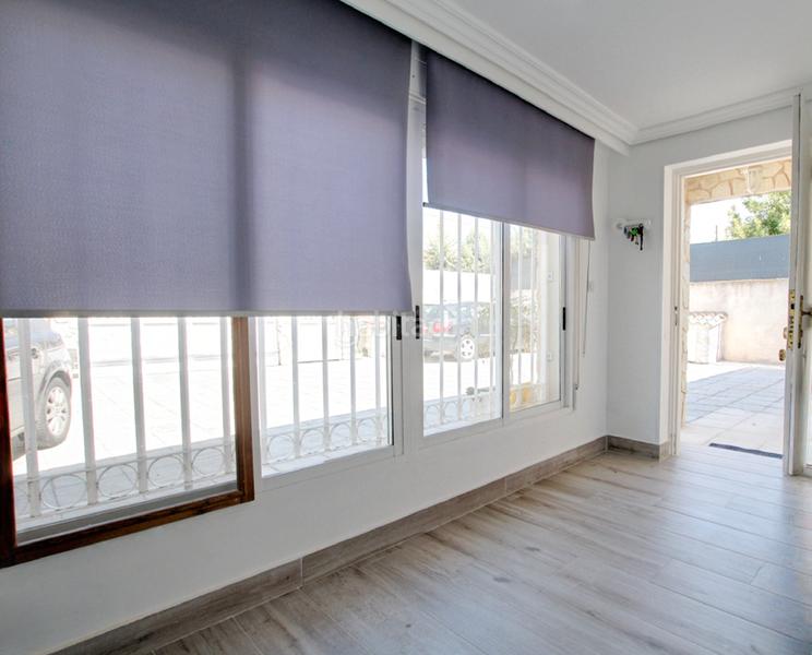 Foto cf641d36-1262-4fb1-bd8a-60144fef2bb0. Casa bifamiliare con riscaldamento parcheggio piscina in Mejorada del Campo