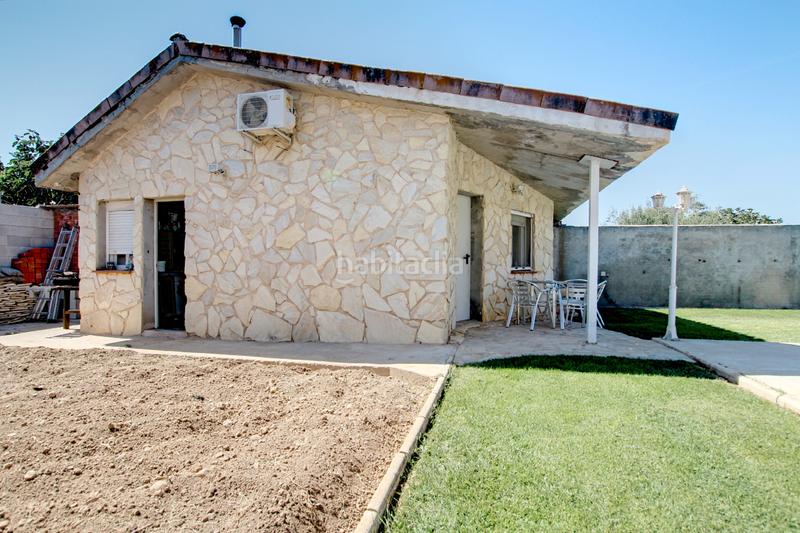 Foto d48dce0c-efc9-4eb7-a6e4-6ebc0193da04. Casa bifamiliare con riscaldamento parcheggio piscina in Mejorada del Campo