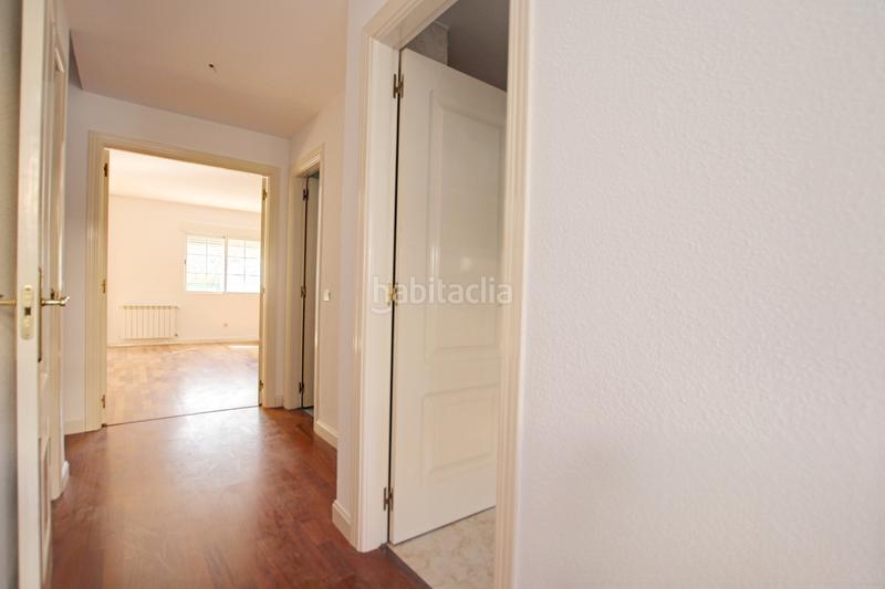 Foto 00766af7-c358-42b3-93e7-b64868c8f973. Casa adosada el hogar que siempre imaginaste… solo necesita tu toque. en Loeches