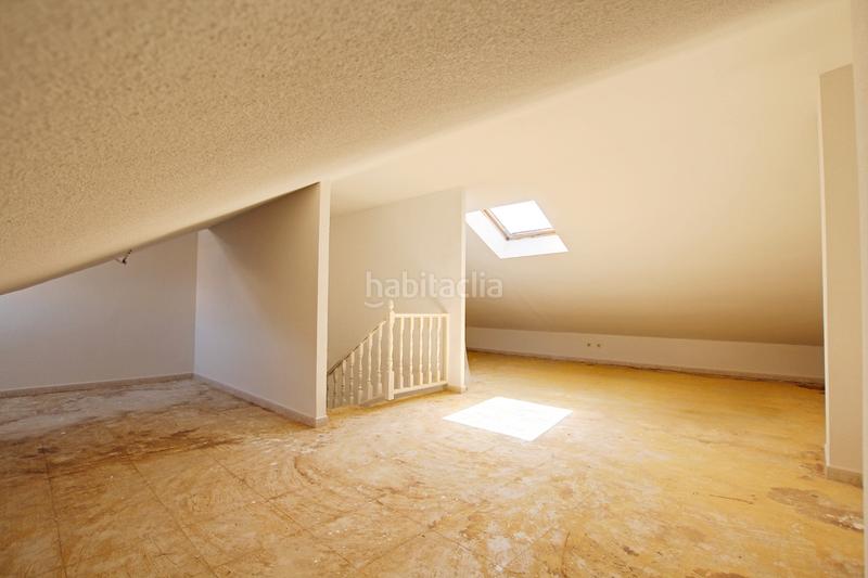 Foto 9615c675-0cc8-43ee-9461-55850f833a10. Casa adosada el hogar que siempre imaginaste… solo necesita tu toque. en Loeches