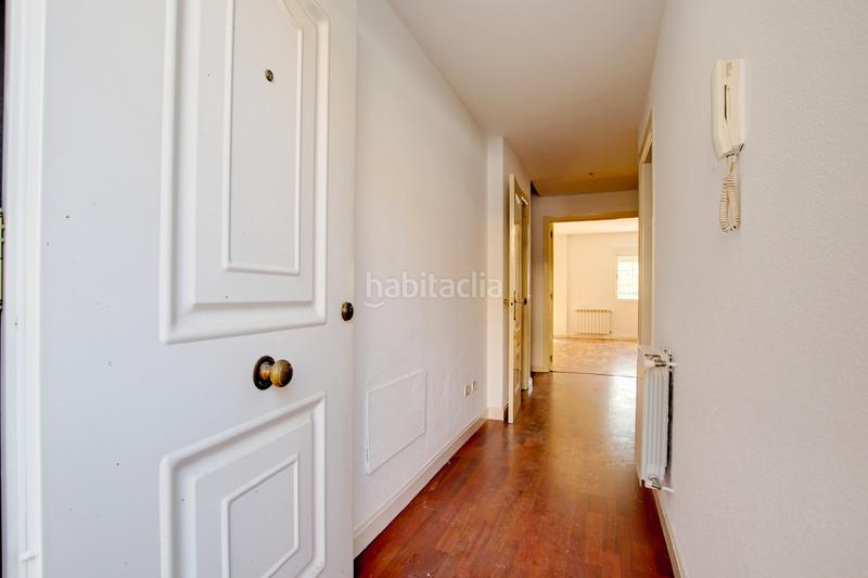 Foto c83657a6-da18-4d05-94b7-9c48a12d9c18. Casa adosada el hogar que siempre imaginaste… solo necesita tu toque. en Loeches