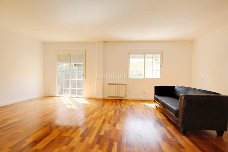 Foto efaa6034-1746-439a-bea2-824d52c5b1d2. Casa adosada el hogar que siempre imaginaste… solo necesita tu toque. en Loeches