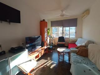 Etagenwohnung  Carrer de l'alguer. Tarragona piso de 3 hb molt luminós.