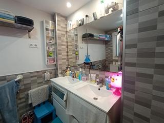 Appartamento  Carrer de l'alguer. Tarragona piso de 3 hb molt luminós.
