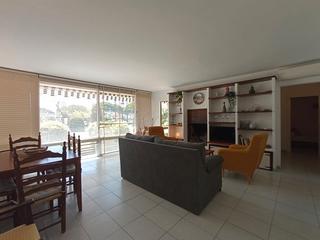 Appartement à Vilafortuny Platja. Vilafortuny 3 habitacions a 100 metros de la playa.
