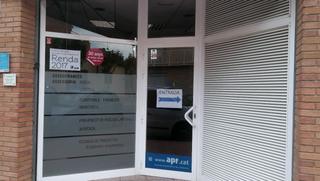 Local commercial à Vilanova del Camí. Local comercial, ideal para comercio y oficinas. 120m2. dos fron