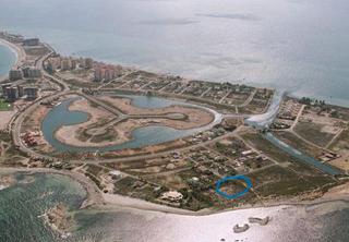Terreny residencial a Desconocido veneziola b 61. Parcela en primera línea del mar menor.