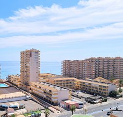 Apartamento en Urbanizacion acapulco 1. Urbanizaci�n en primera l�nea del mar mediterr�neo.